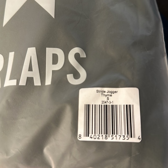 Fourlaps Stride Jogger. Size Small - Picture 9 of 9